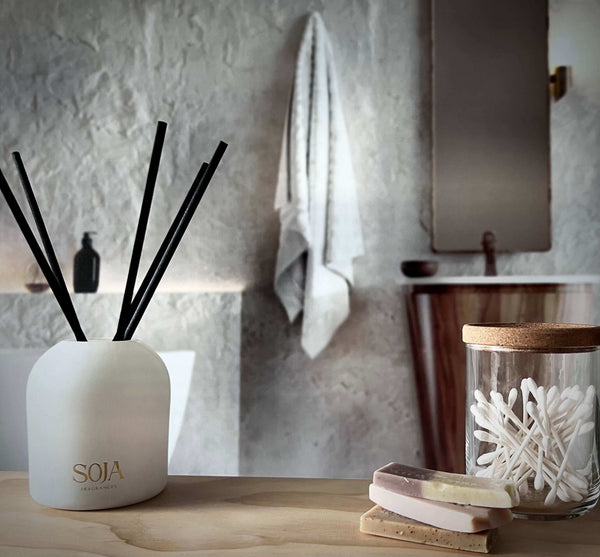 Aroma Stick Bundles | Elevate your home with Aroma Stick Bundles from Soja Fragrances. Liquid-free, continuous scent. Bundle now in matte black or white vessel and save! | SOJA Fragrances