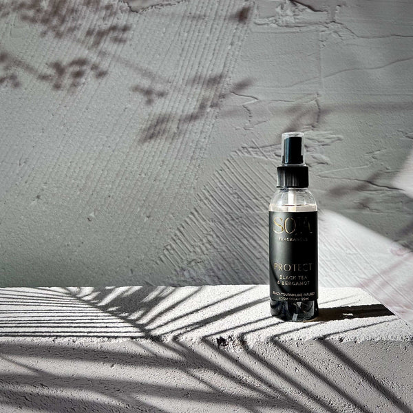 Protective crystal-infused spray – smoky citrus with Tourmaline