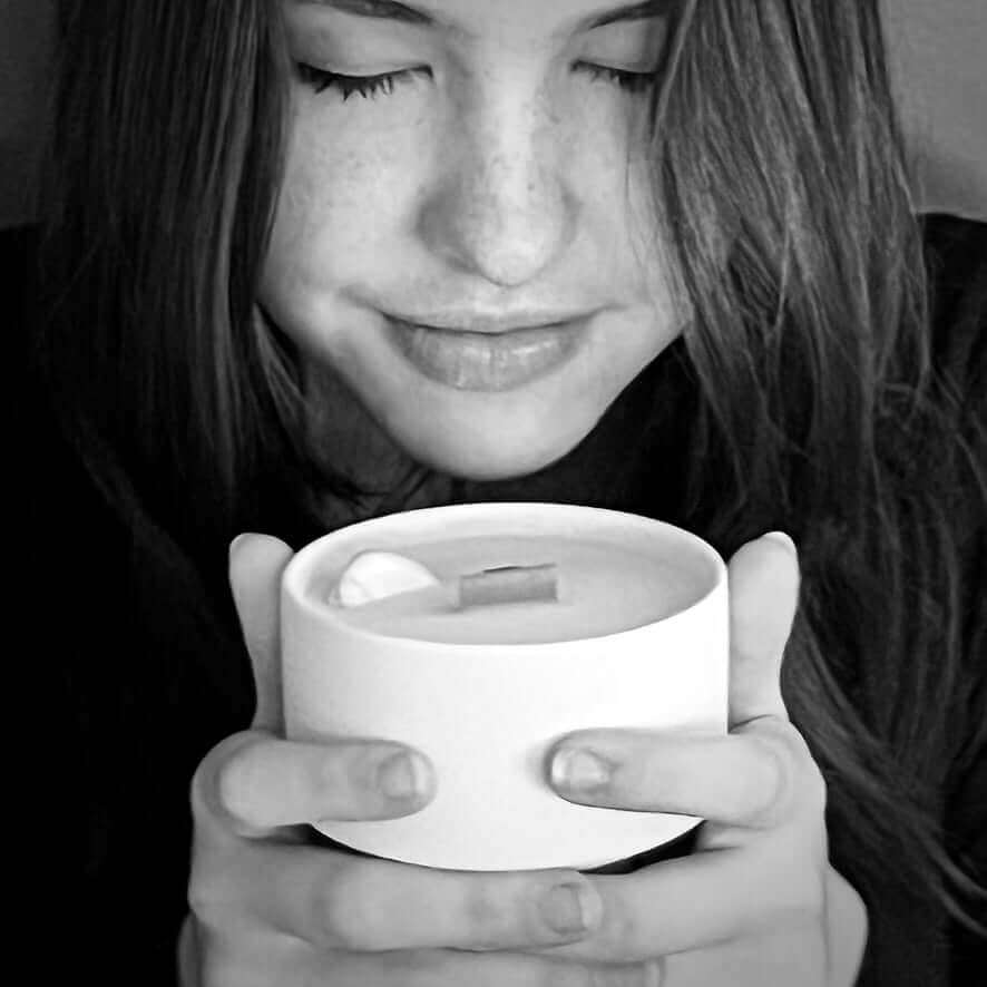 The Ceramics - Asian Pear & Lily | Elevate your home with The Ceramics' Asian Pear & Lily candle. Experience luxury scent & elegant design in our ceramic vessel. | SOJA Fragrances